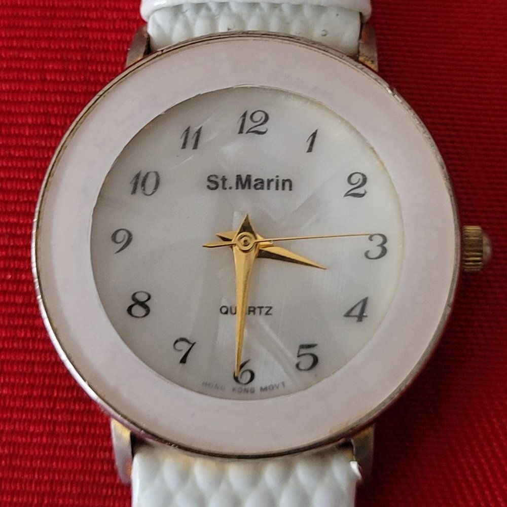 VINTAGE 1980'S, ST. MARIN MOTHER OF PEARL WRIST WATCH!!!